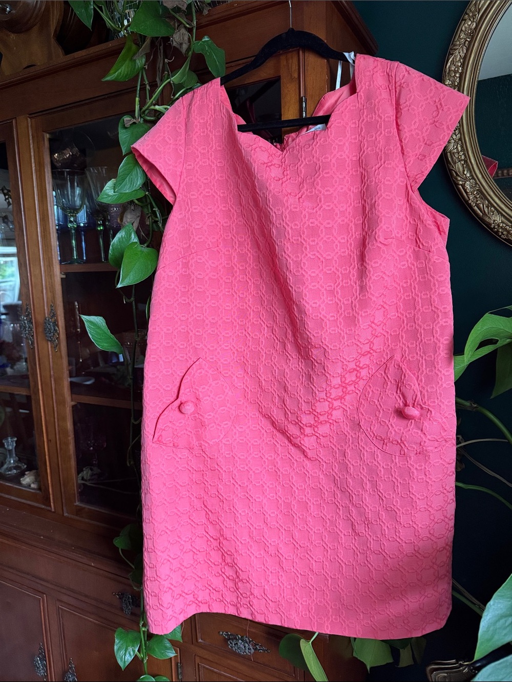 Liz Claiborne Coral Pink Textured Cap-Sleeve Shift Dress